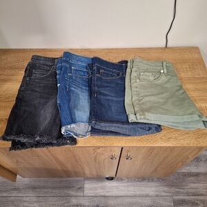 Bundle of 4 Women's Shorts, Size 2, Levi's, American Eagle, Mossimo